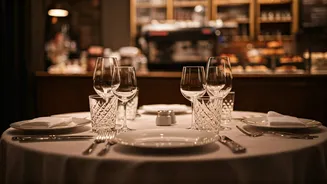 Formal Restaurants Face Competition From Premium Cafes