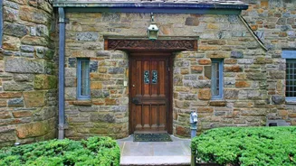 Refresh your home's look by remodeling the lintel