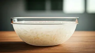 Natural Beauty Lovers Are Choosing Rice Water