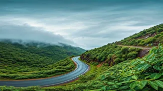Rain Without Hill-Station Chaos? Try Saputara