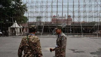 Chandni Chowk closes about 300 shops for Independence Day security