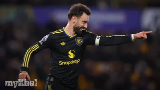 Manchester United Triumphs Over Wolves 4-1 As Bruno Fernandes Scores Twice Amid Protests