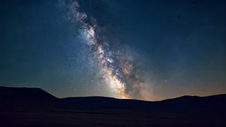 Mercury Venus and Jupiter Align Low In Sky Tonight