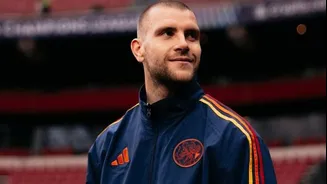 Sesi Latihan Pertama Maarten Paes Bersama Ajax Amsterdam yang Penuh Keceriaan: Siap Debut?