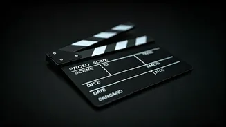 Priyadarshan Defends Akshaye Khanna: No 'Difficult' Actor