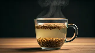 Sip Warm Cumin and Fennel Infusions To Reduce Daily Bloating