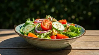 The Summer Salad That's Light, Fresh And Fiery