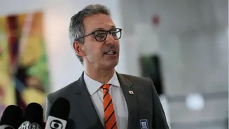 "Ninguém aguenta mais quatro anos de PT", diz Zema