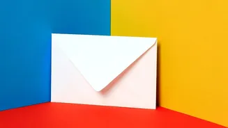 Use removable panels for colour blocking