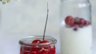 Yoghurt Parfaits and Overnight Oats Make Breakfast Less Repetitive