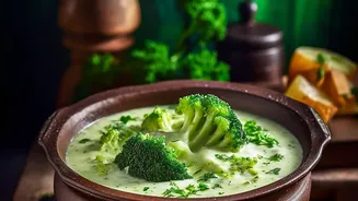 Nutrition Experts Recommend These Soups For Monsoon Comfort
