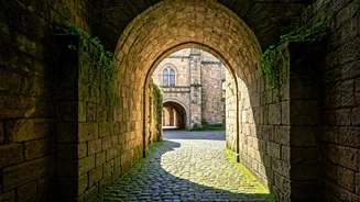 Historic Central Indian Towns Trend For Heritage Walking Tours