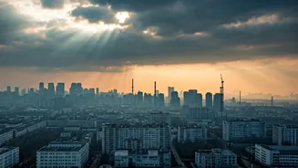 Delhi's Pollution Fight: Rules and Challenges