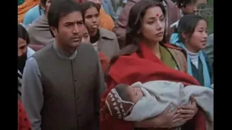 Maa Durga Songs: Popular Bollywood Devotional Songs To Listen To During Navratri, Which Bhajans Make The Perfect Playlist?
