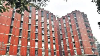BJP, Mamata react to report on 'dissent' within ECI