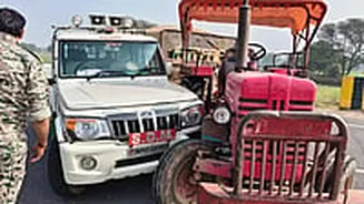 MP News: Driver Of Sand-Laden Tractor Rams Into Jabalpur SDM’s Car In Attempt To Evade Legal Action, Caught