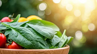 Spinach Power: 10 Ways to Boost Iron & Fiber in Your Diet!