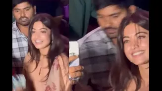 Rashmika Mandanna Manages To Pose For Selfies As She Gets Mobbed By Fans | Video