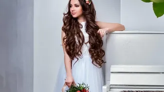 Five Natural Looking Floral Accessories That Add Romantic Vibes To Any Hair Length
