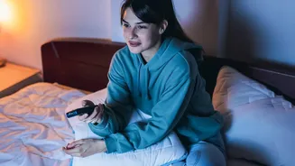 Debunking Weekend Sleep Recovery: Sleeping In Won't Fix Late-Night Screen Habits