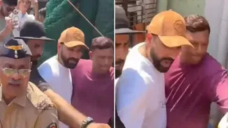 WATCH: Rohit Sharma mobbed, serious security situation arises on 1st day of IPL 2026 practice
