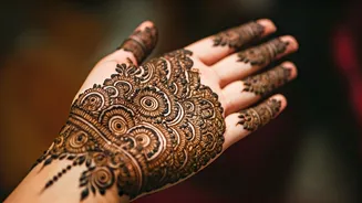 Diwali Mehndi Magic: 8 Elegant Designs to Try!