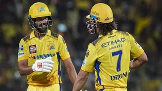 Ruturaj Gaikwad puts wallpaper with MS Dhoni ahead of their first game in IPL 2026