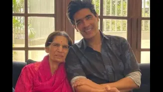 Manish Malhotra’s Mother Passes Away; Karisma Kapoor, Arjun Kapoor Visit His Home