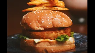 This Paneer Burger Is Easy To Make And Will Be Loved By Everyone From 9 To 90