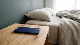 Debunking Sleep Debt: Why Weekend Lie-Ins Don't Fix Late-Night Screen Usage