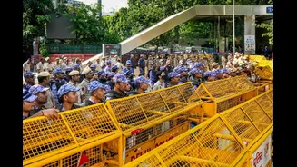 All Routes To Jantar Mantar, EC Barricaded As INDIA Bloc Carries Out Protest March, Security Beefed Up