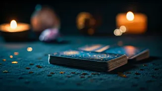 Daily Horoscope: Love, Tarot & Year-End Insights