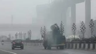 Delhi sets 2-year record as temperature drops to 4.2°C