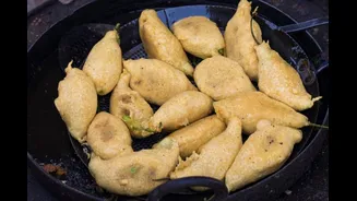 Make Rajasthan’s Famous Jodhpuri Mirchi Vada At Home With This Easy Recipe