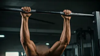 Optimize Your Upper Body Using Elite Bare Hand Pull Up Moves