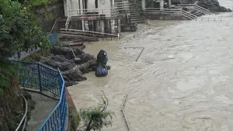 Landslides and heavy rain block over 60 roads in Uttarakhand