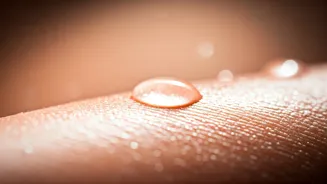 Rain-Ready Makeup Is Winning Social Media