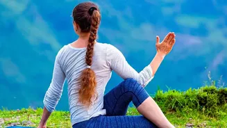 Desk Stretch Guide: Simple Ways To Maintain Proper Spine Alignment Through Busy Workdays