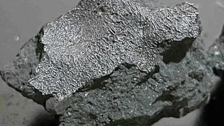 Meteorito que atingiu casa revela pistas sobre a química antes da vida na Terra