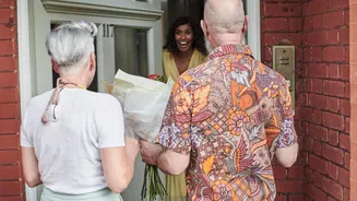 Surprise guests? Tips to be a good host