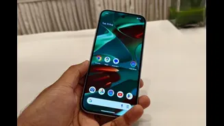 Android 17 Update Could Bring Blur-Like Transparent UI For Pixel Phones