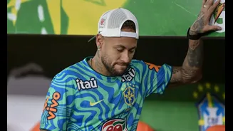 Neymar não particpa de treino e deve perder estreia da Seleção Brasileira
