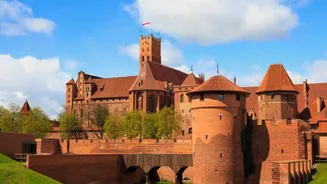 Your itinerary to Poland's enchanting castle towns