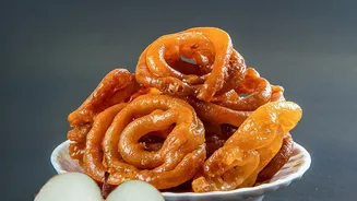 Jalebi-Fafda Offers a Culinary Lesson in Contrasting Textures