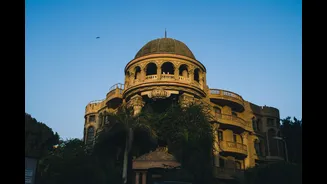 Inside Gayatri Oberoi's Luxurious Juhu Mansion Designed by Italian Architect