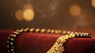 Minimal Mangalsutras: Modern Mangalsutras Favour Lighter Chains And Smaller Pendants As With Diamonds And Clean Gold Shapes Among Popular Details