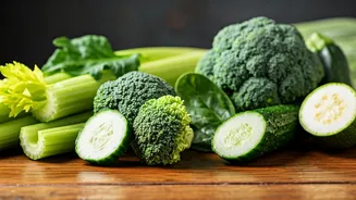 10 Foods to Fight Bloating Naturally: A Healthy Guide