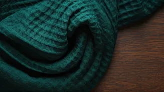 Unlock Winter Chic: The Ultimate Guide to Waffle-Knit Scarves