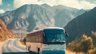 India's Young Travellers Are Mixing Buses, Cabs and Shared Rides