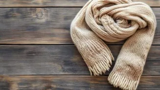 Stylish ways to wear ribbed knit scarves